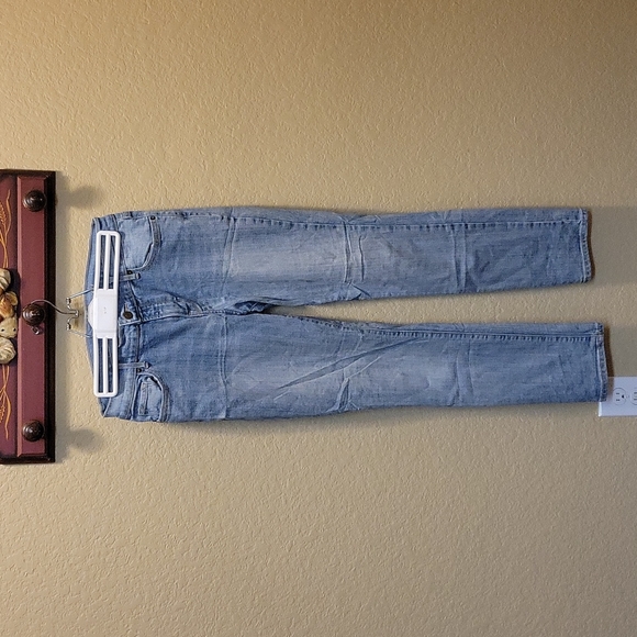 Old Navy Size 4 Short Jeans - Picture 1 of 4